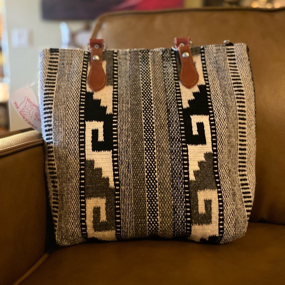 Handwoven Black & White Greek Key Aztec Wool Purse – Leather handles -NWOT